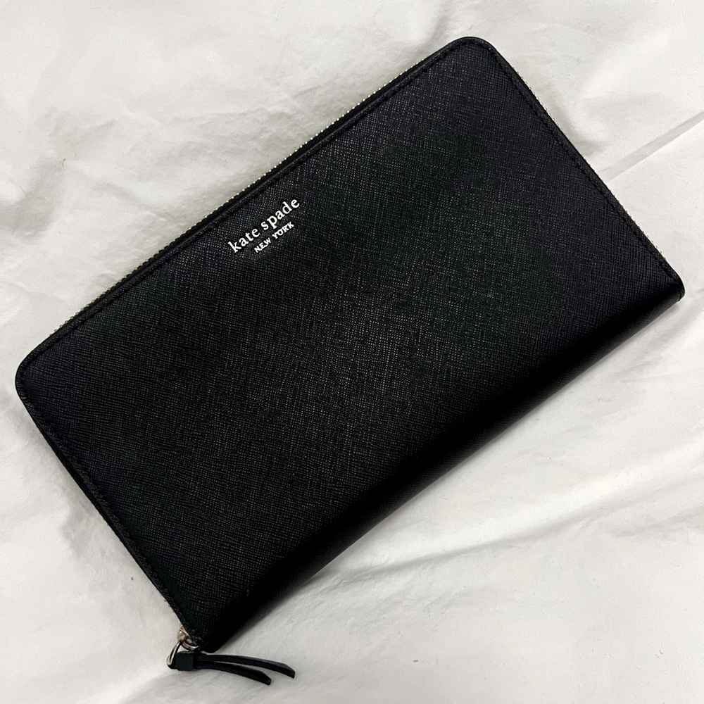 Kate Spade Travel Wallet - Black - New